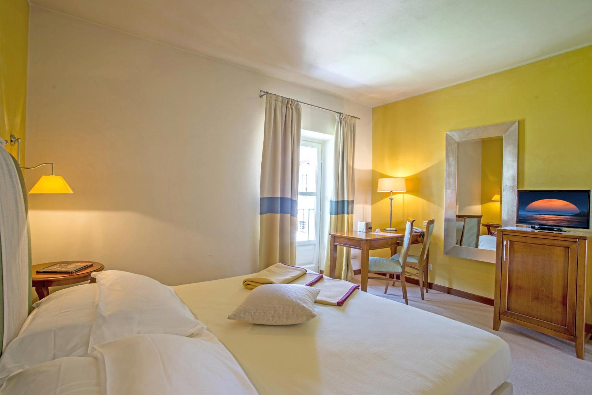 Hotel Antico Podere Propano Салуццо Екстер'єр фото